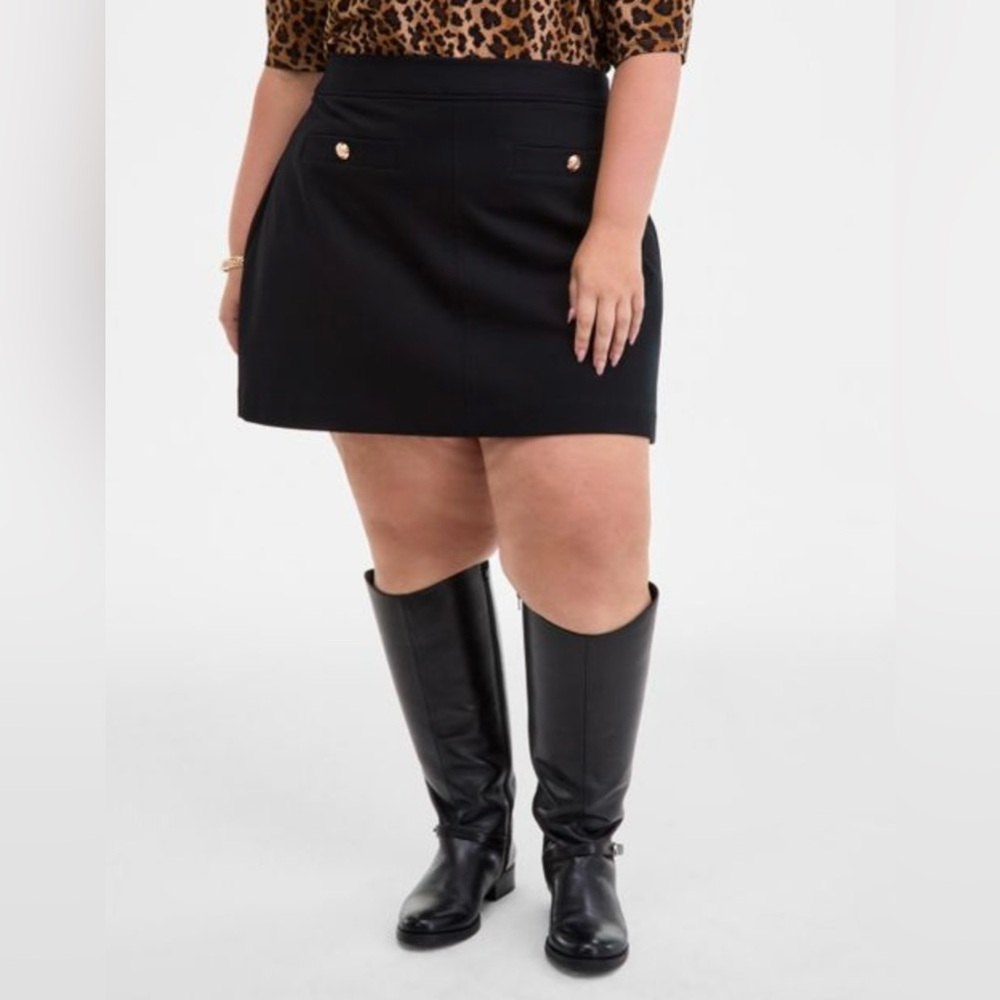 On 34th Black Skirt Size Large